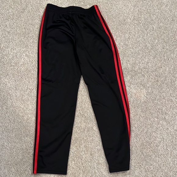 Adidas Boys Fleeced lined joggers - Picture 2 of 2